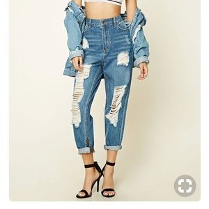 F21 	Distressed Mom Jeans